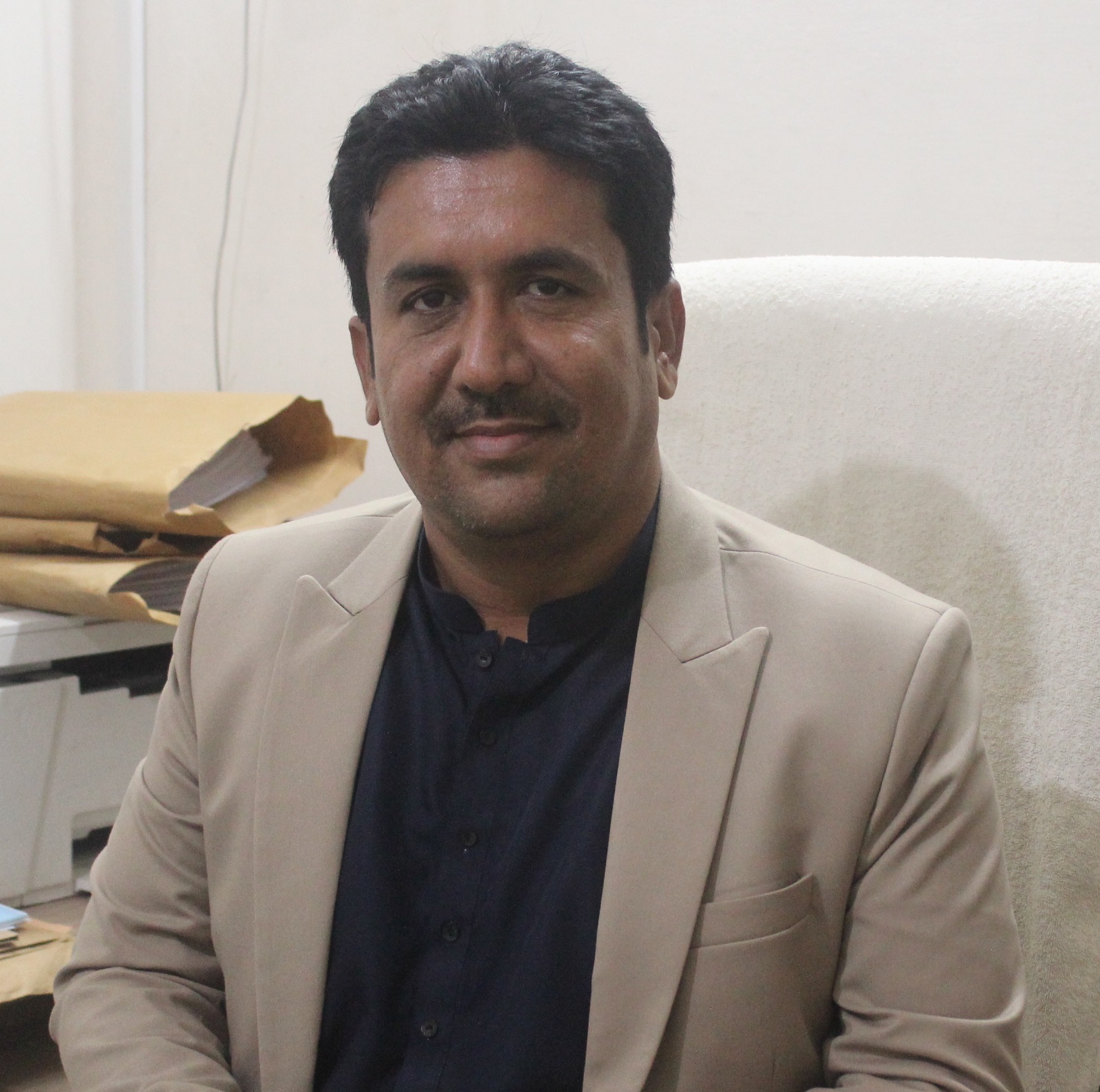 bazardari34@quest.edu.pk