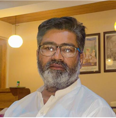 ameerlarik@quest.edu.pk